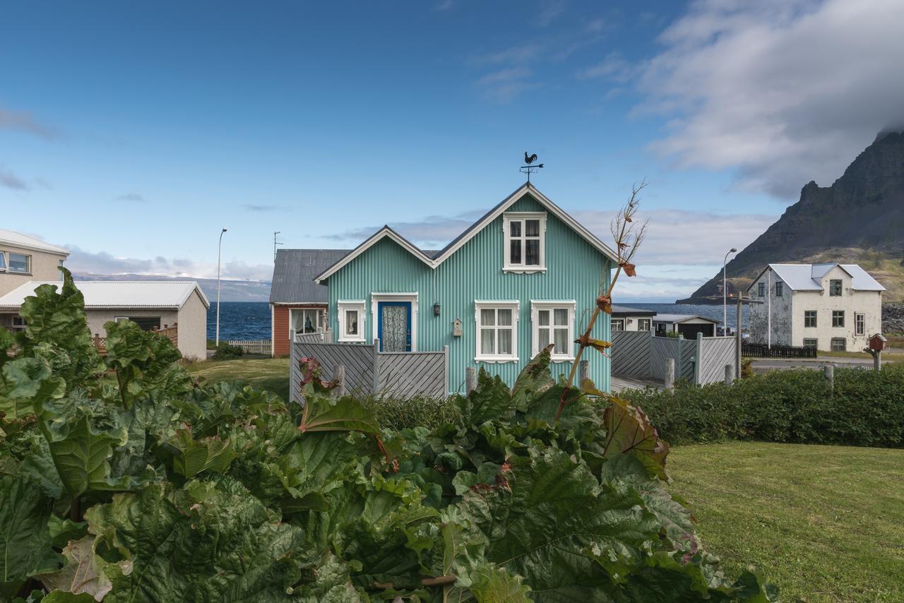 The Little House Villa Bolungarvík Екстериор снимка