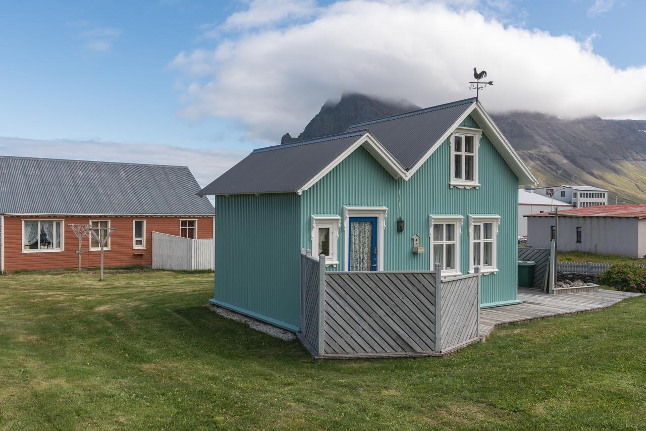 The Little House Villa Bolungarvík Екстериор снимка